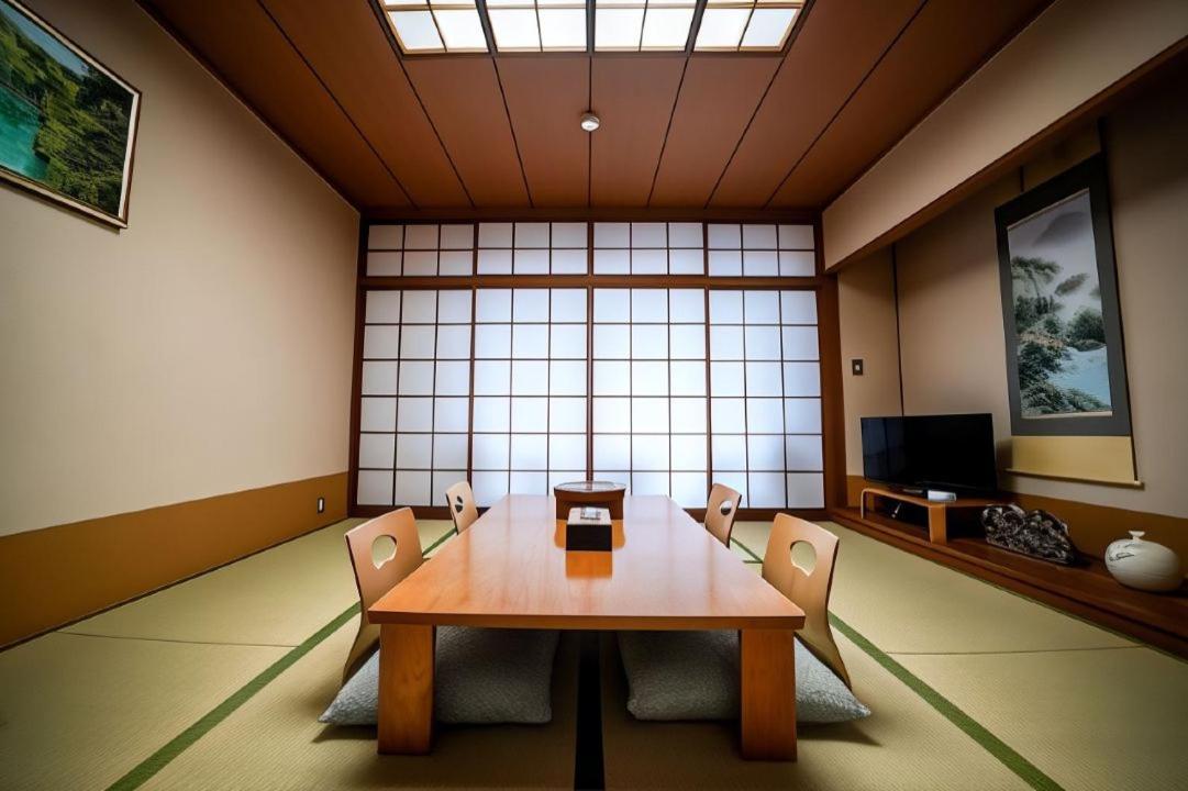 箱根七福荘 Hotell Exteriör bild
